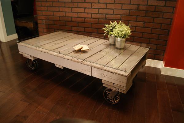 pallet-coffee-table-11